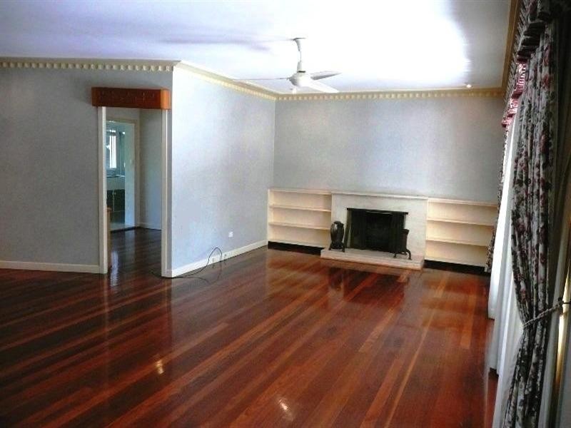 11 Berkeley Street, Holland Park QLD 4121