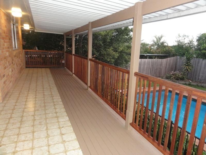 11 Berkeley Street, Holland Park QLD 4121