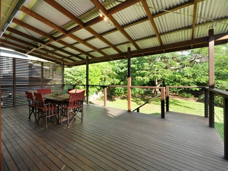 117 Macrossan Avenue, Norman Park QLD 4170