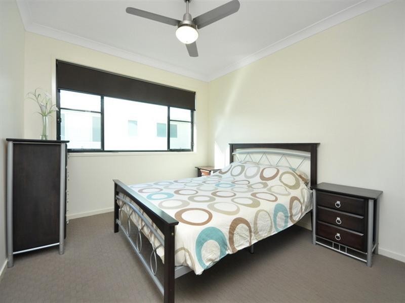 27 Feathertail Place, Gumdale QLD 4154