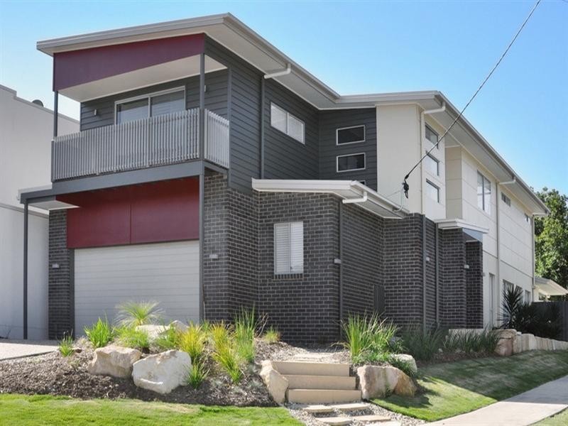 92 Effingham Street, Tarragindi QLD 4121