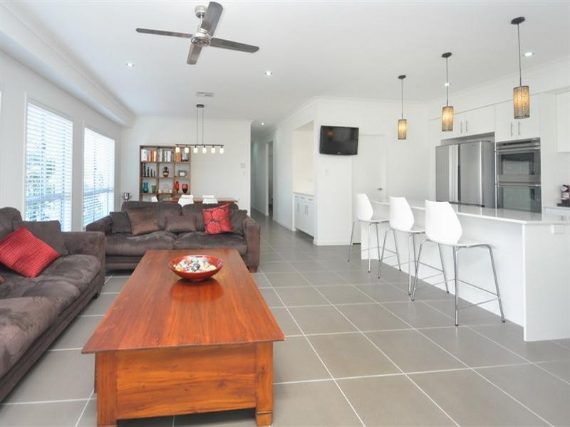 92 Effingham Street, Tarragindi QLD 4121