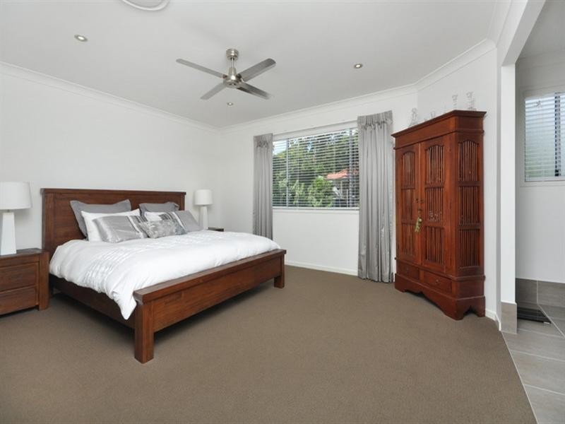 92 Effingham Street, Tarragindi QLD 4121