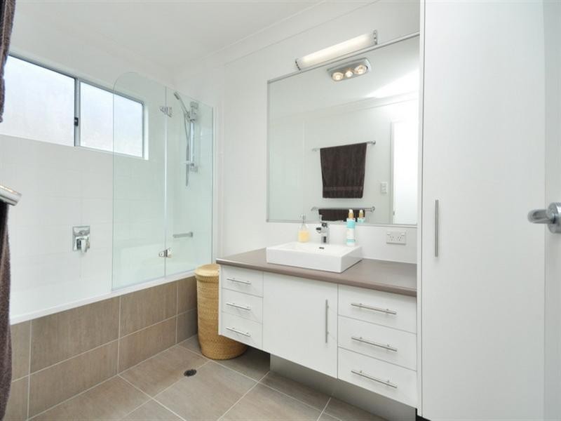 92 Effingham Street, Tarragindi QLD 4121