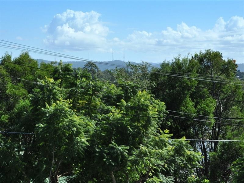 92 Effingham Street, Tarragindi QLD 4121