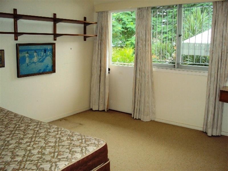 36 Otway Street, Holland Park QLD 4121