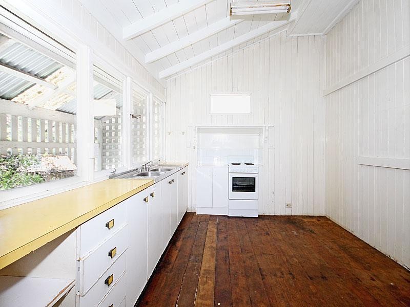 81 Chatsworth Road, Greenslopes QLD 4120