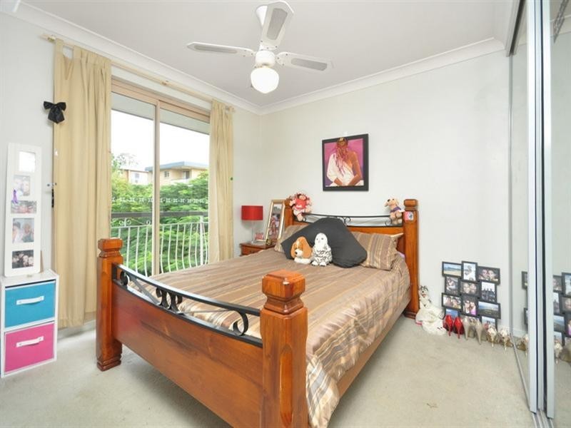 8/38 Rutland Street, Coorparoo QLD 4151