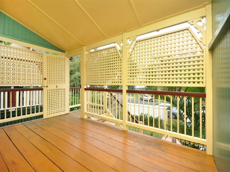 17 Grove Street, Albion QLD 4010