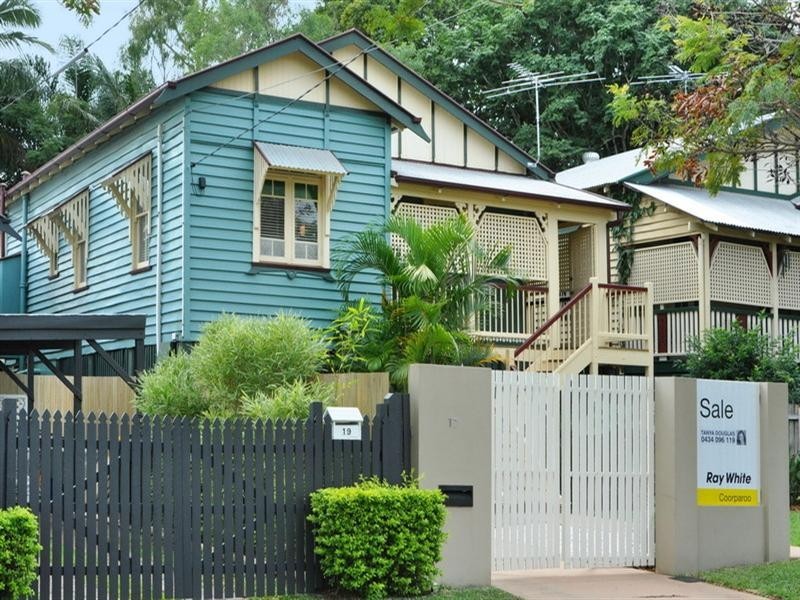17 Grove Street, Albion QLD 4010