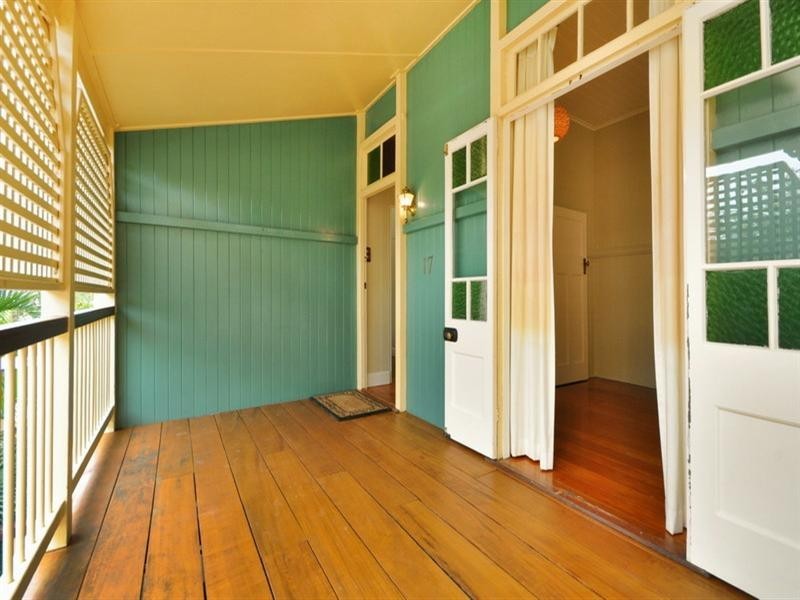 17 Grove Street, Albion QLD 4010