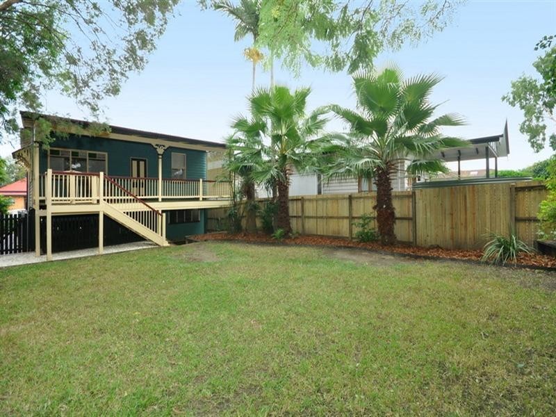 17 Grove Street, Albion QLD 4010