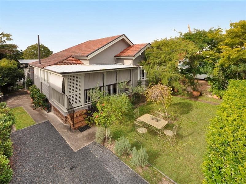 370 Cavendish Road, Coorparoo QLD 4151