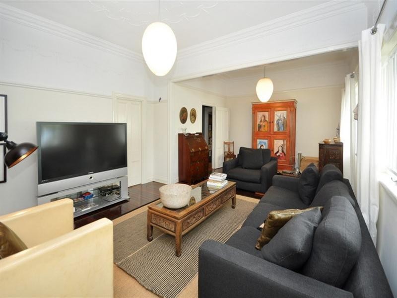 370 Cavendish Road, Coorparoo QLD 4151