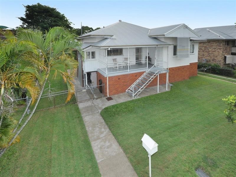 25 Galway Street, Greenslopes QLD 4120
