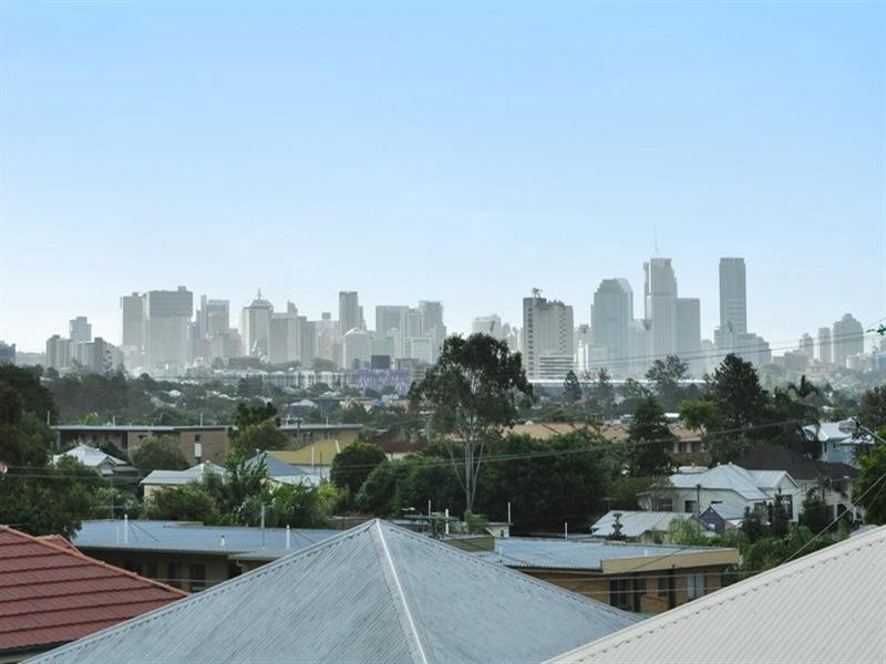 25 Galway Street, Greenslopes QLD 4120