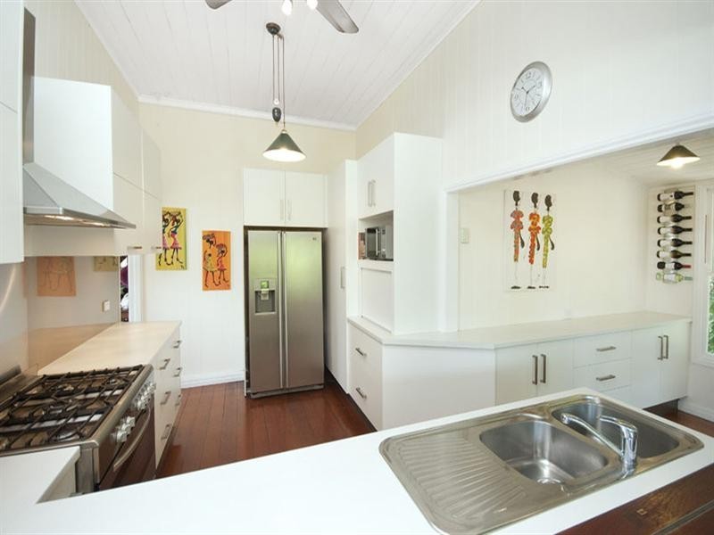 4 Didsbury Street, East Brisbane QLD 4169