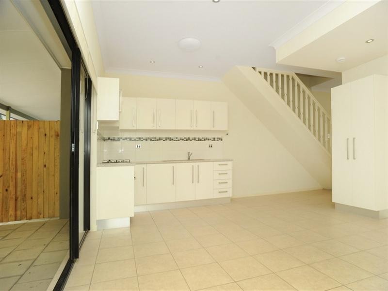 3/116 Juliette Street, Greenslopes QLD 4120