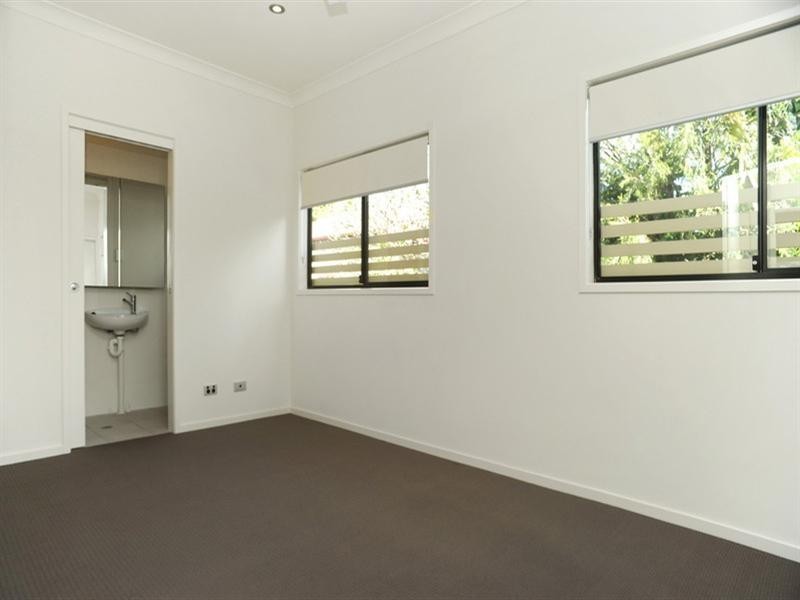 3/116 Juliette Street, Greenslopes QLD 4120