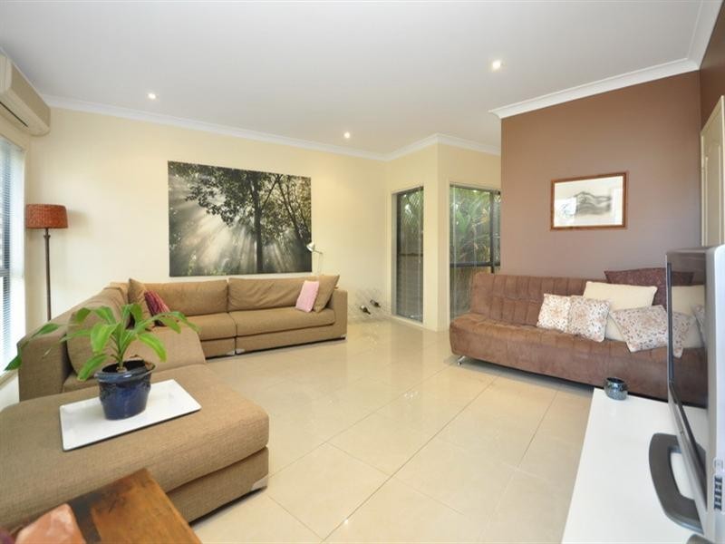 12a Kirkland Avenue, Coorparoo QLD 4151