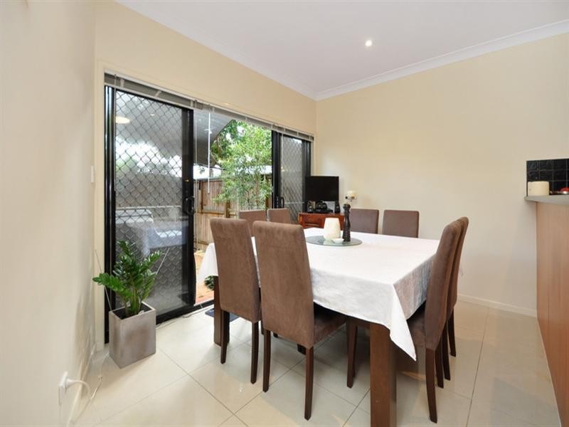 12a Kirkland Avenue, Coorparoo QLD 4151