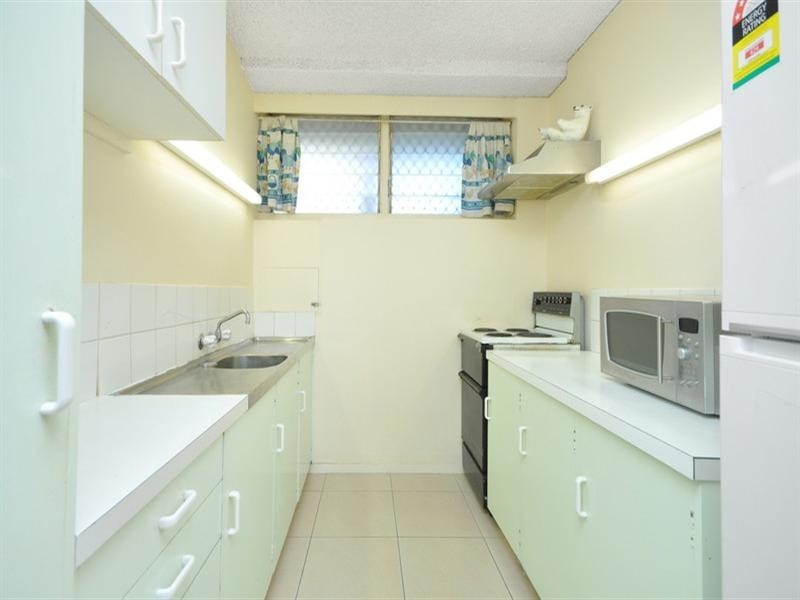 4/223 Cavendish Road, Coorparoo QLD 4151