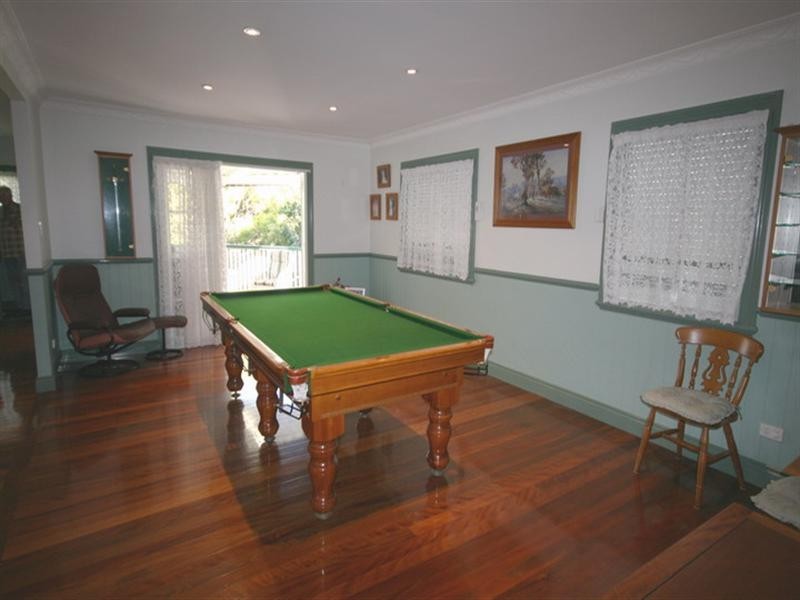 109 Layard Street, Holland Park QLD 4121