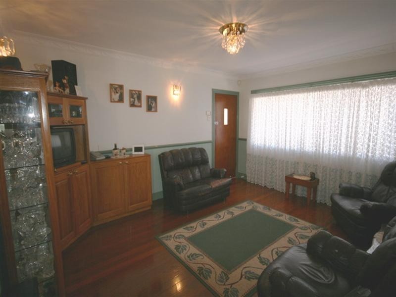 109 Layard Street, Holland Park QLD 4121