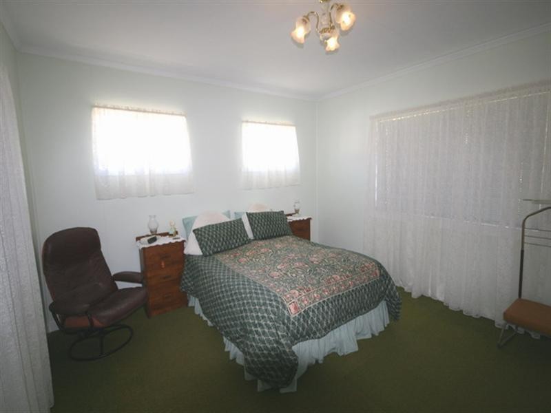 109 Layard Street, Holland Park QLD 4121