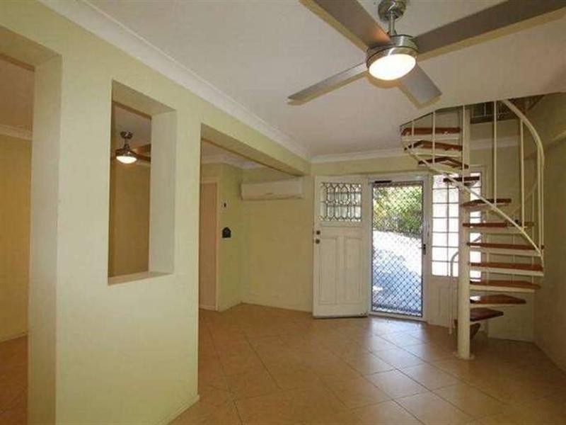 172 Messines Ridge Road, Holland Park West QLD 4121