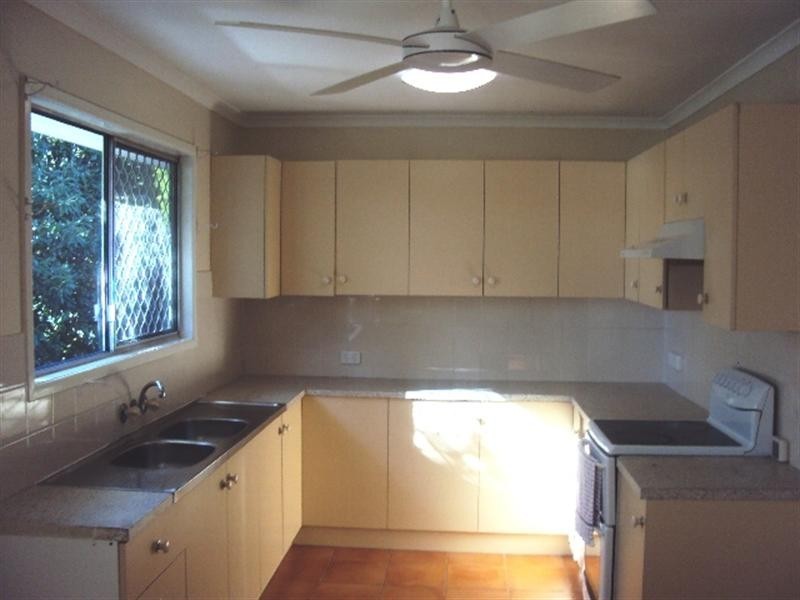 172 Messines Ridge Road, Holland Park West QLD 4121