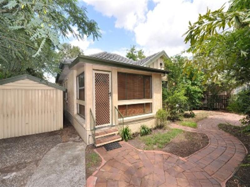 719 Cavendish Road, Holland Park QLD 4121