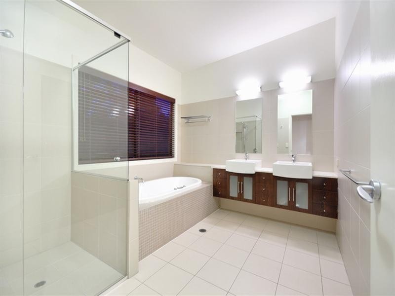 44 Rigel Street, Coorparoo QLD 4151