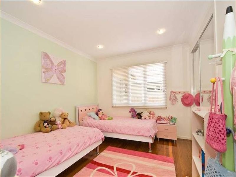 138 Bapaume Road, Holland Park West QLD 4121