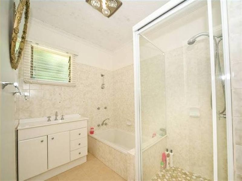 138 Bapaume Road, Holland Park West QLD 4121