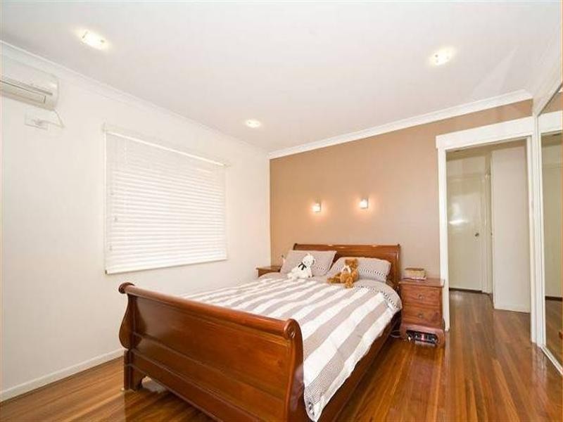 138 Bapaume Road, Holland Park West QLD 4121