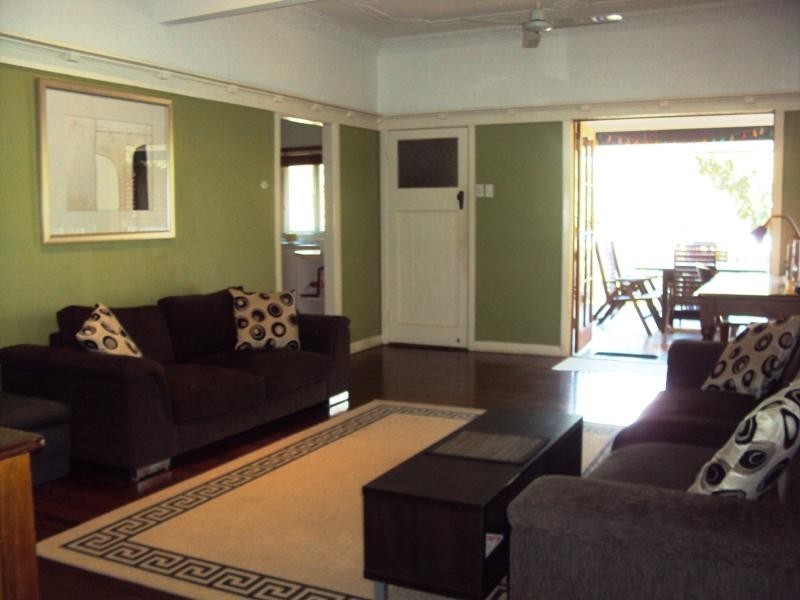 95 Milsom Street, Coorparoo QLD 4151