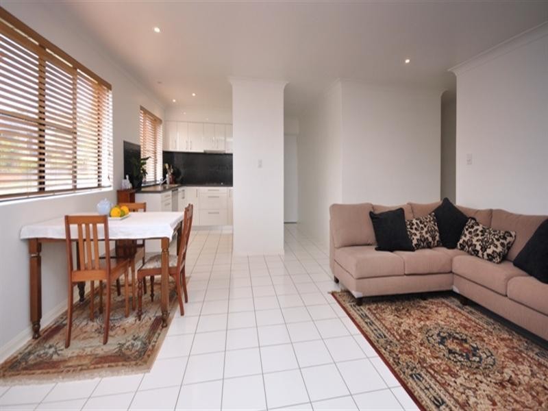 4/53 Nicklin Street, Coorparoo QLD 4151