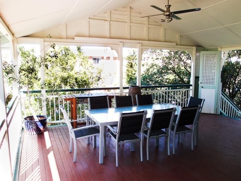 42 Derby Street, Coorparoo QLD 4151