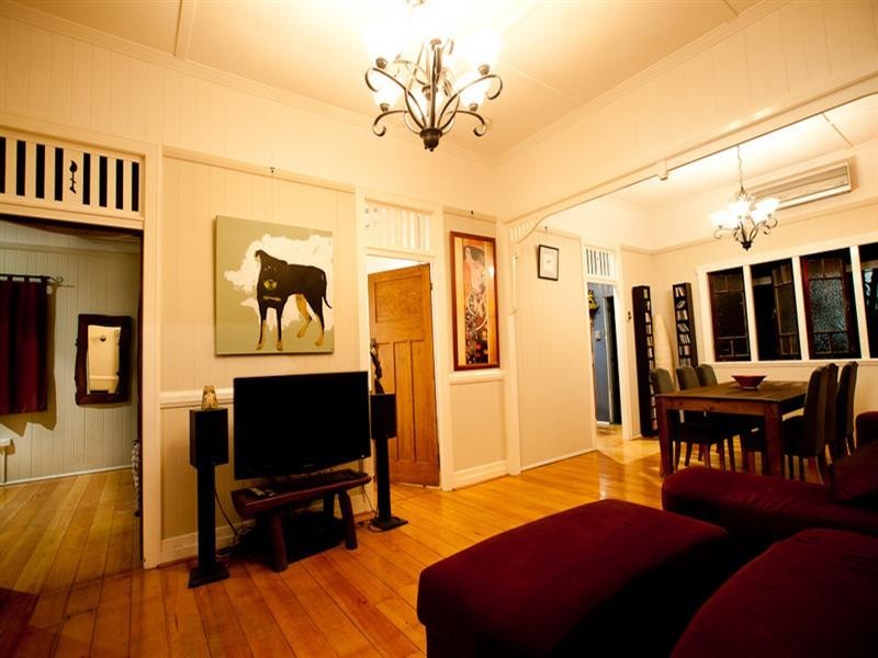 42 Derby Street, Coorparoo QLD 4151