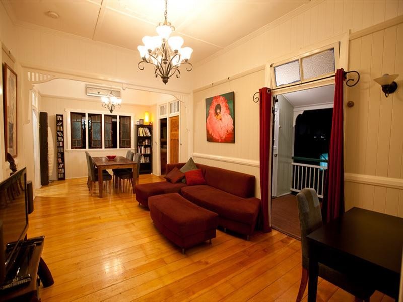 42 Derby Street, Coorparoo QLD 4151