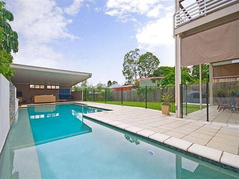 18 Vanda Street, Woolloongabba QLD 4102