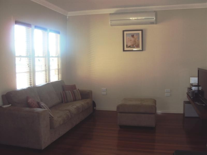 82 Lancaster Street, Coorparoo QLD 4151