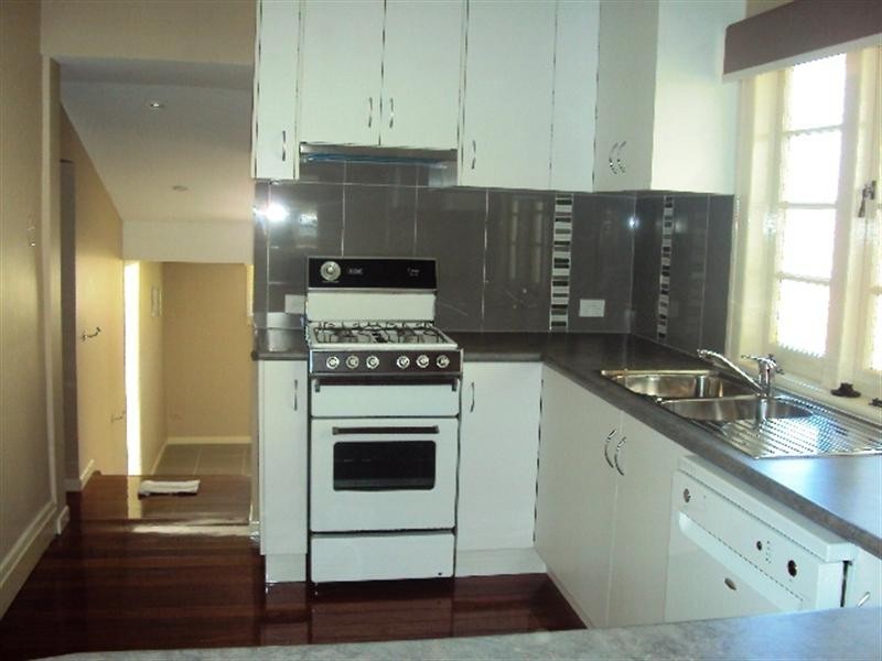 2 Beet Street, Coorparoo QLD 4151