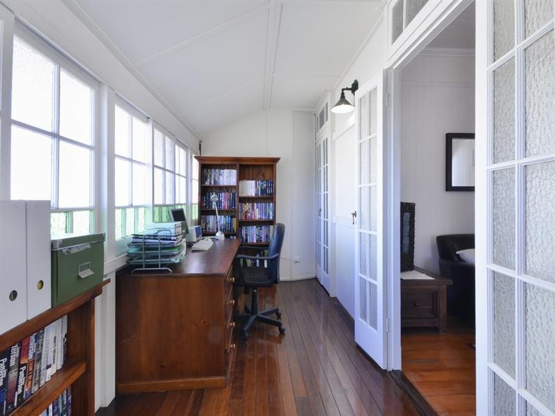 21 Bundah Street, Camp Hill QLD 4152