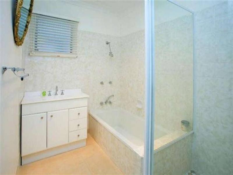 138 Bapaume Road, Holland Park West QLD 4121