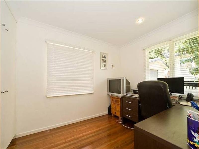 138 Bapaume Road, Holland Park West QLD 4121