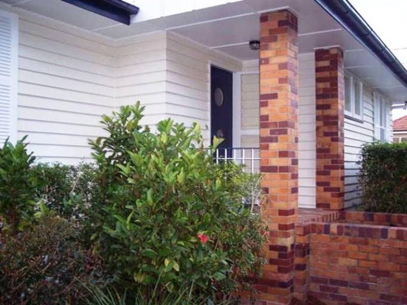 15 Mackay Street, Coorparoo QLD 4151