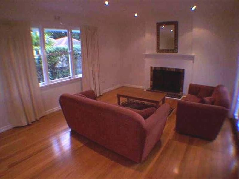 15 Mackay Street, Coorparoo QLD 4151