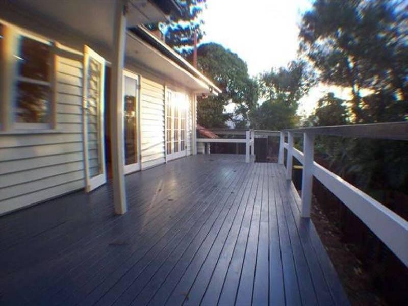 15 Mackay Street, Coorparoo QLD 4151